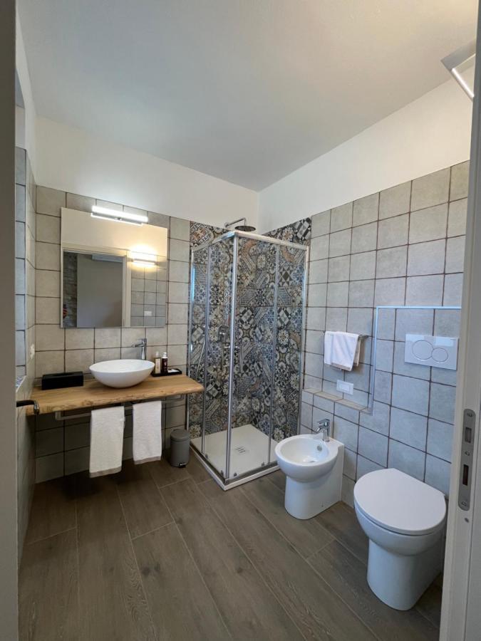 Le Cornici - Cascina Di Charme Hotel Diano d'Alba Bagian luar foto